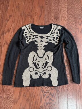 Tripp nyc Black Sweater with Beige Skeleton Motif